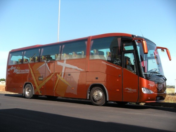 Maraschio Viaggi: noleggio di bus per trasporti in Italia ed Europa.