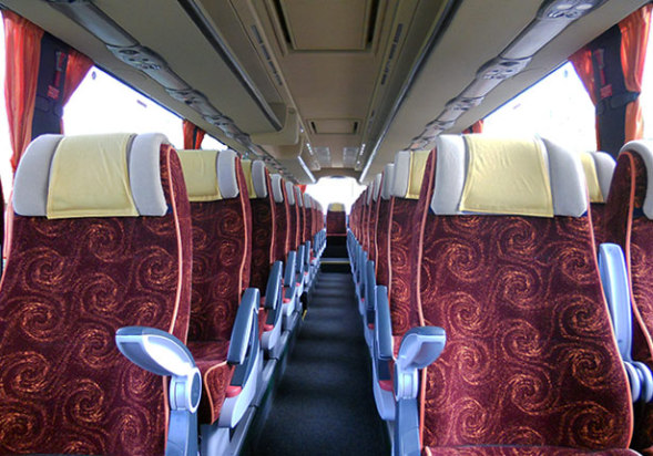 Maraschio Viaggi: noleggio di bus per trasporti in Italia ed Europa.